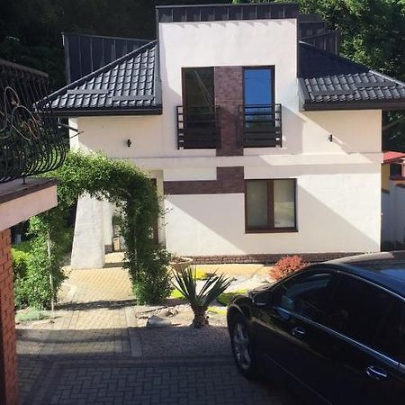 Villa House In Leopoli Esterno foto